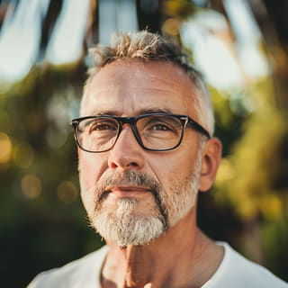 Mike Leto rutinerad del av ett team för kryptovalutahandel